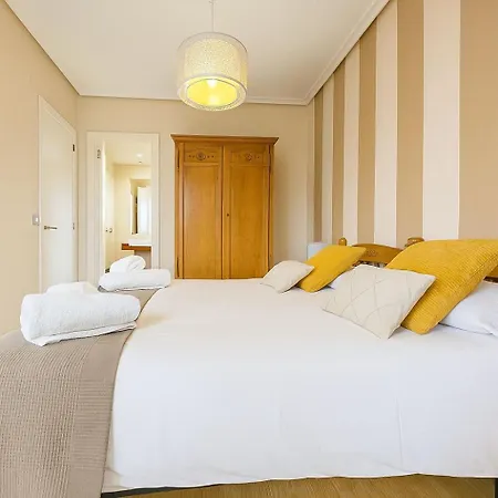 Santillana Vistas Mar, Parking, Tablas De Surf Y Bicicletas * Zarautz